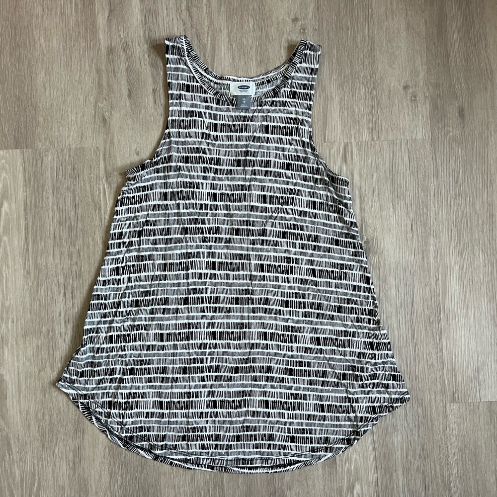 Monochromatic striped, sleeveless, high neck, flowy, casual Tank Top XS